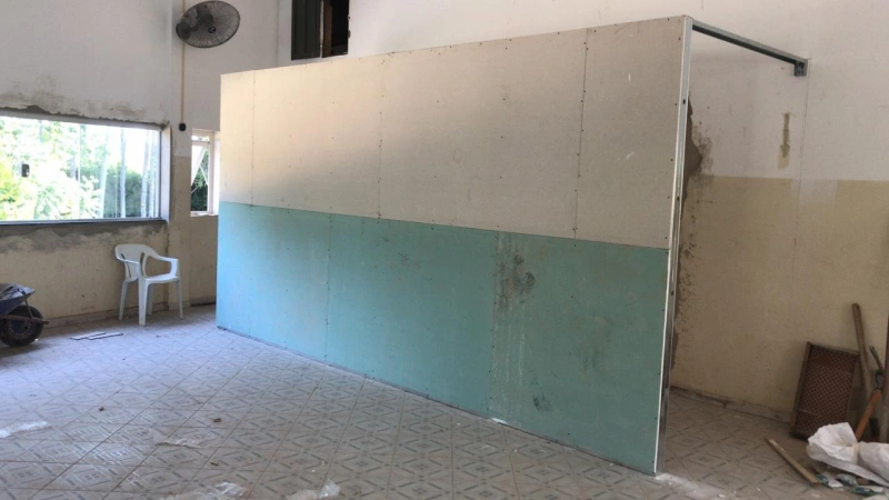 montagem de parede de drywall